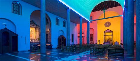 Dan Flavin alla Chiesa Rossa. Fondazione Prada .